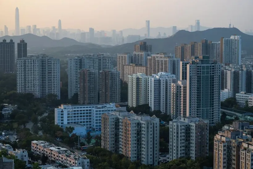 Doanh số bán nhà sụt giảm với tốc độ 2 chữ số mỗi tháng kể từ tháng 8/2021. Ảnh: Reuters. Doanh số bán nhà sụt giảm với tốc độ 2 chữ số mỗi tháng kể từ tháng 8/2021. Ảnh: Reuters.