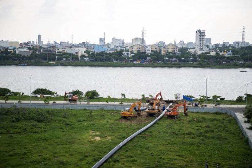 Ống HDPE D900(mm) của Nhựa Đồng Nai với giải pháp Robot khoan ngầm dẫn hướng vượt Sông Hàn thành công. Ống HDPE D900(mm) của Nhựa Đồng Nai với giải pháp Robot khoan ngầm dẫn hướng vượt Sông Hàn thành công.