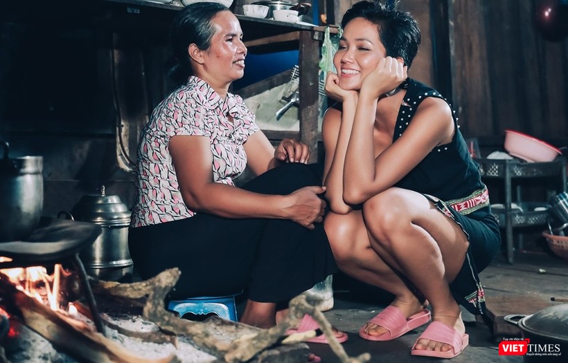 Tết của hoa hậu H’Hen Niê