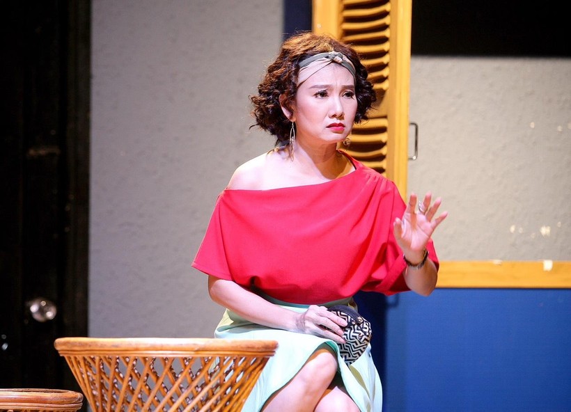 Dù làm quản lý nhưng Mỹ Uyên vẫn vào vai chính trong nhiều vở diễn Dù làm quản lý nhưng Mỹ Uyên vẫn vào vai chính trong nhiều vở diễn