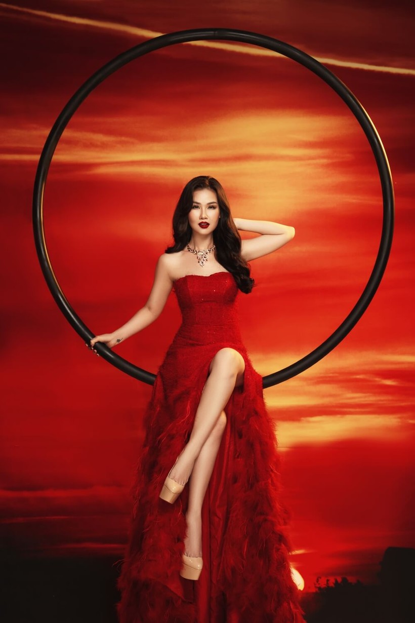 Vừa xinh đẹp, lại sở hữu giọng hát đầy nội lực, Võ Hạ Trâm luôn làm khán phòng bùng cháy Vừa xinh đẹp, lại sở hữu giọng hát đầy nội lực, Võ Hạ Trâm luôn làm khán phòng bùng cháy