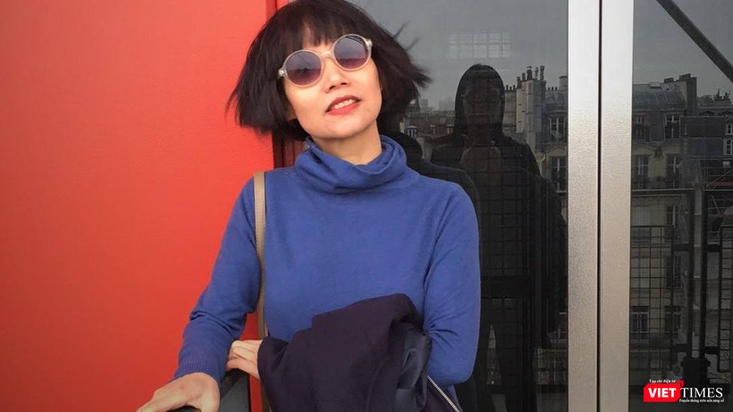 Nhà văn Thuận định cư tại Paris, tác giả của 8 tiểu thuyết và là dịch giả của một số cuốn sách dịch từ tiếng Pháp