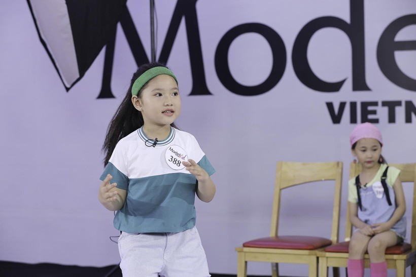 Phần thi của bé Nguyễn Khánh Vân, con gái cựu danh thủ Nguyễn Hồng Sơn 