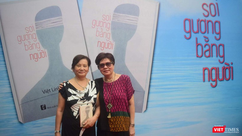 Đạo diễn Việt Linh: “Soi gương bằng người” để sống tử tế