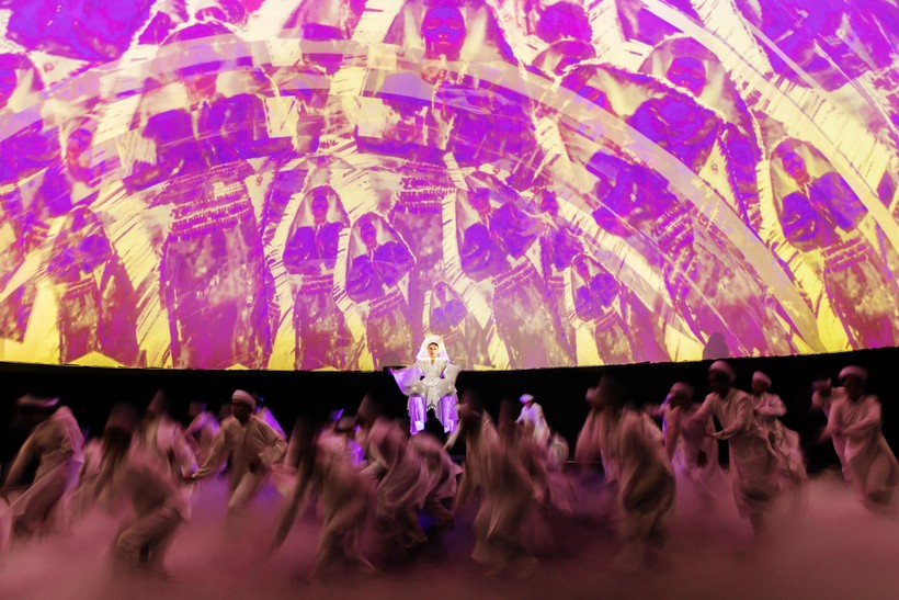 Cộng đồng thờ đạo Mẫu nghĩ gì về những hình ảnh này? Cộng đồng thờ đạo Mẫu nghĩ gì về những hình ảnh này?