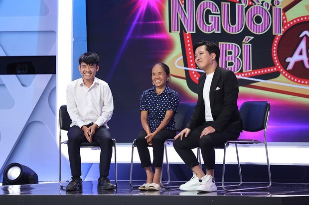 Bà Tân Vlog đã tham gia "Người bí ẩn"