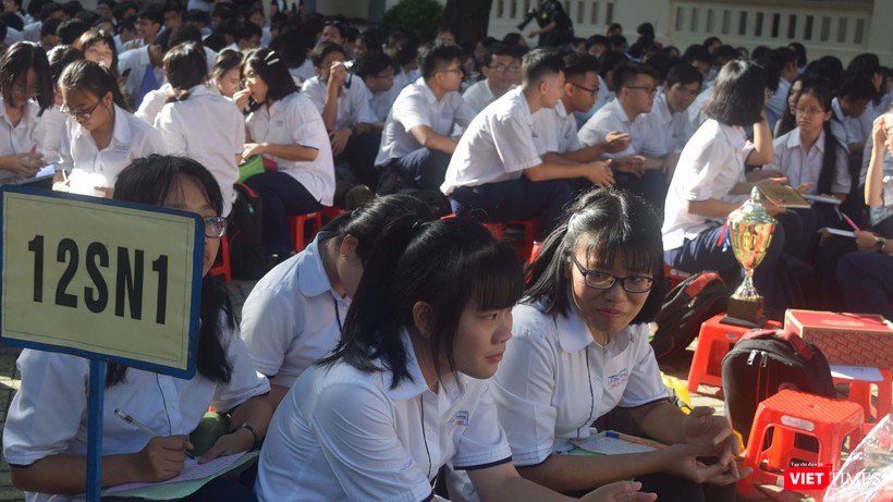 Sinh viên ở TP.HCM chính thức được nghỉ đến hết tháng 3 chống dịch COVID-19