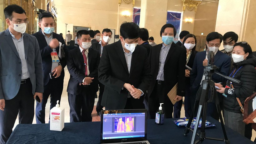 Bộ trưởng Bộ Y tế cho hay tất cả quy trình về cách ly được tuân thủ chặt chẽ (Ảnh: Thái Bình)