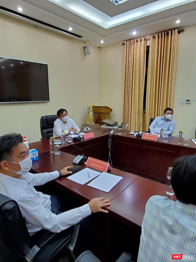 Buổi họp khẩn đột xuất với TP.HCM và Bình Dương vì hai ca nghi nhiễm mới