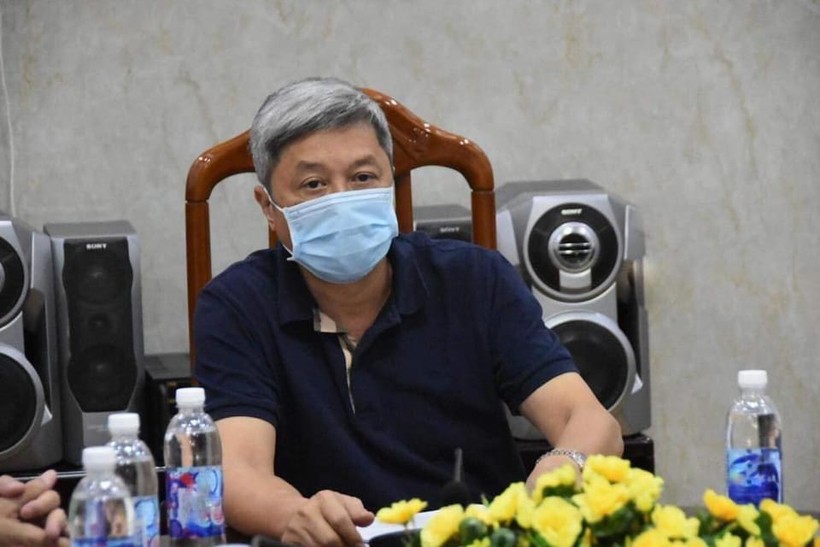 Thứ trưởng Bộ Y tế Nguyễn Trường Sơn tại cuộc họp sáng 15/2 Thứ trưởng Bộ Y tế Nguyễn Trường Sơn tại cuộc họp sáng 15/2