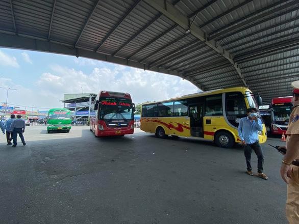 Tạm dừng các hoạt động vận chuyển hành khách hai chiều Đồng Nai - TP.HCM - Ảnh: Thu Dung