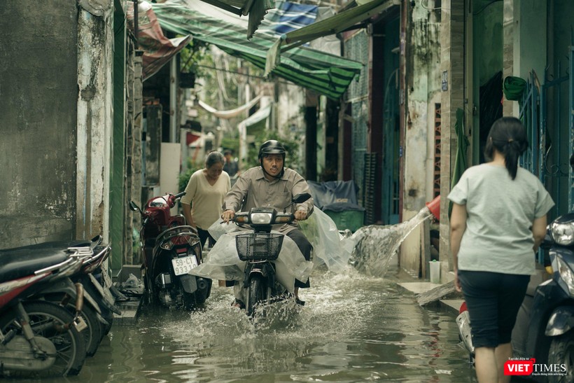 Cảnh phim "Bố Già" - Ảnh: ĐPCC Cảnh phim "Bố Già" - Ảnh: ĐPCC