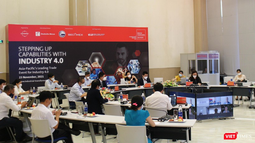 Phiên Việt Nam ở Bình Dương, kết nối trực tuyến tới hội nghị ITAP tại Singapore vừa diễn ra hôm 23/11