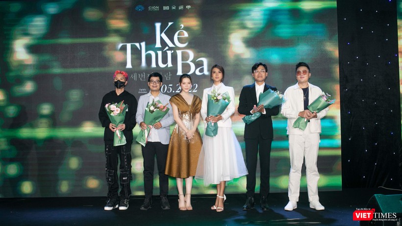 Đoàn phim &quot;Kẻ thứ 3&quot; ra mắt báo giới và công chúng