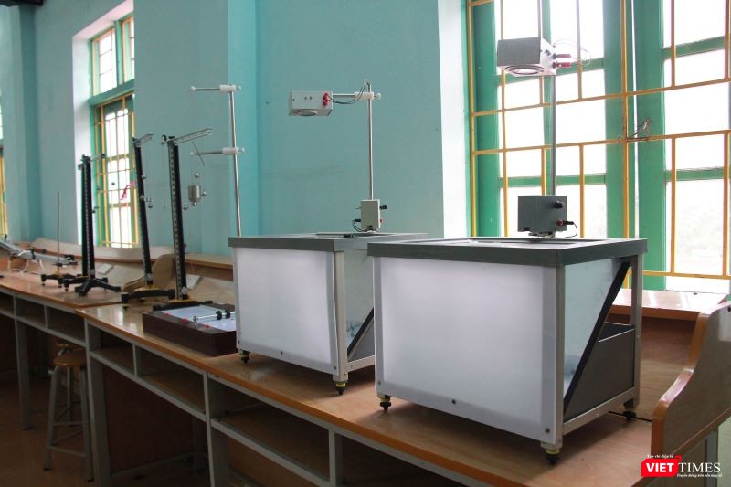 Phòng thí nghiệm hóa học Phòng thí nghiệm hóa học