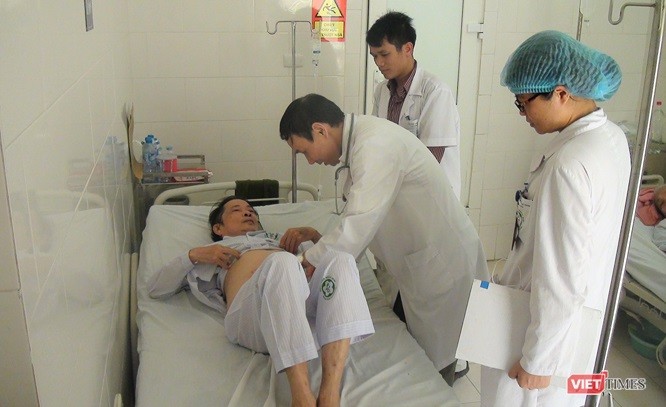 22 tân thạc sĩ chương trình đào tạo quốc tế Y - Dược duy nhất ở Việt Nam được trao Bằng tốt nghiệp ảnh 12 Giao lưu trực tuyến: “Sống chung, sống khỏe với bệnh ung thư“