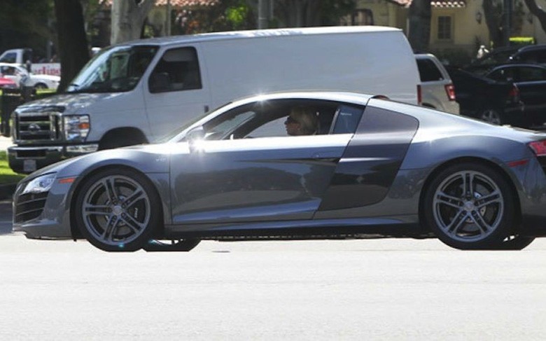 Nữ ca sĩ nổi lọa Lady Gaga ưa chuộng dòng xe Audi R8 GT của Đức, trị giá 162.000 USD