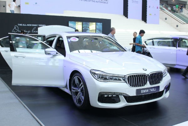 Rolls-Royce Ghost và BMW i8 bỗng nhiên xuất hiện tại BMW World Vietnam 2016 ảnh 2