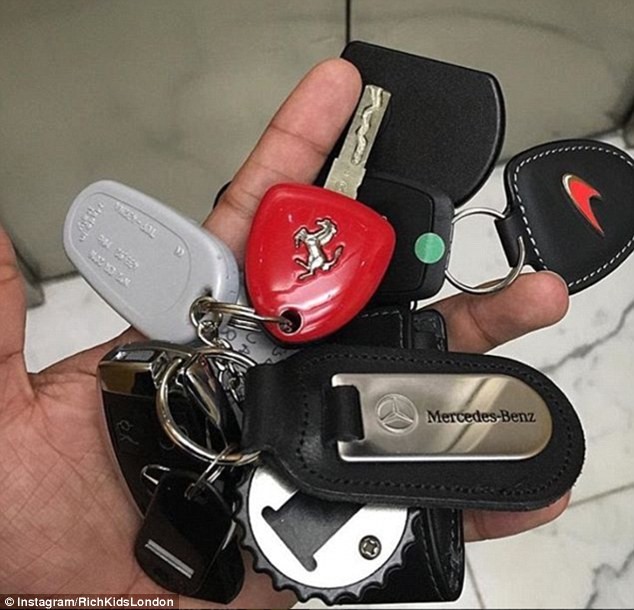 Video: Thú khoe tiền dị hợm của Hội con nhà giàu Anh ảnh 21