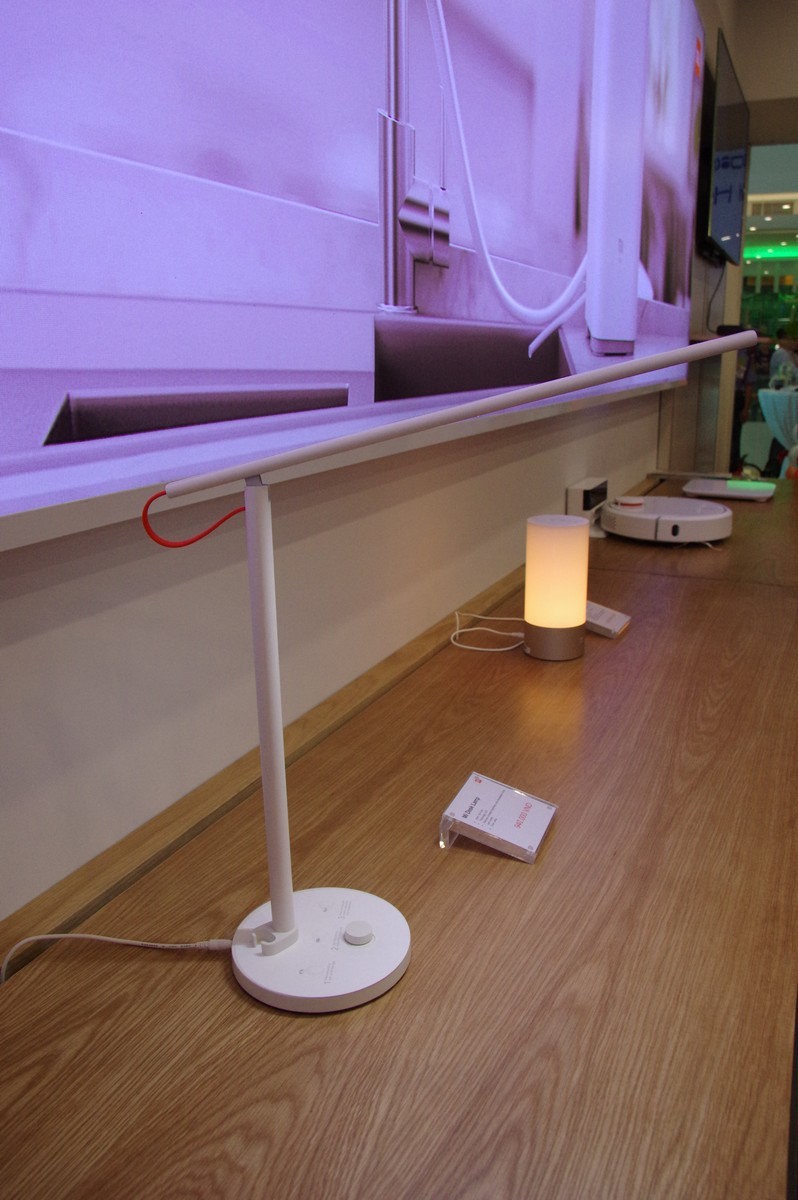 “Đột nhập” Mi Store ủy quyền đầu tiên tại Việt Nam ảnh 8