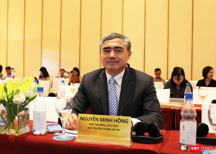 ông Nguyễn Minh Hồng - Thứ trưởng Bộ Thông tin và Truyền thông, Chủ tịch Hội Truyền thống Số Việt Nam tại Hội thảo quốc gia về Chính phủ Điện tử (ảnh: Đăng Khoa)