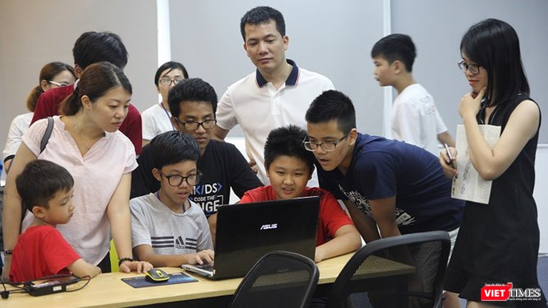 Các chuyên gia cho rằng cách truyền tải thông tin đến trẻ em cũng cần sử dụng các biện pháp mới, phù hợp với đối tượng là trẻ em.