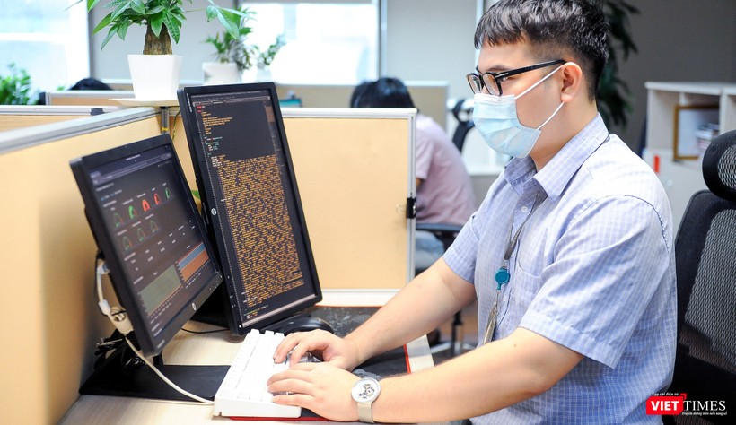 Các kỹ sư Viettel đã lên phương án kỹ thuật đảm bảo dung lượng cho hệ thống kê khai y tế đảm bảo.