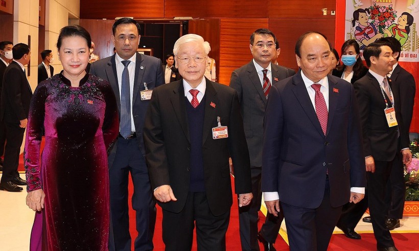 Tổng Bí thư, Chủ tịch nước Nguyễn Phú Trọng cùng Ủy viên Bộ Chính trị, Chủ tịch Quốc hội Nguyễn Thị Kim Ngân và Uỷ viên Bộ Chính trị, Thủ tướng Chính phủ Nguyễn Xuân Phúc đến dự phiên họp trù bị Đại hội XIII của Đảng.