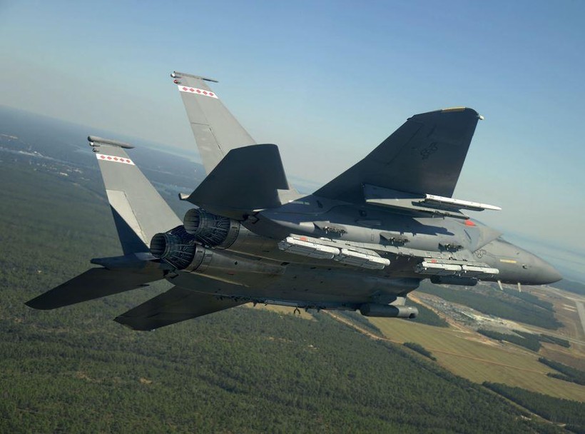 Bom thông minh có thể được lắp đặt trên nhiều loại phi cơ chiến đấu khác nhau (Ảnh: Internet)