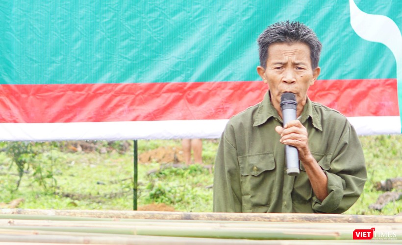 Ông Cao Văn Dụng - Già làng Kẻ Bản - bày tỏ niềm vui của bà con nơi đây khi dự án chính thức được thực hiện. Ông Cao Văn Dụng - Già làng Kẻ Bản - bày tỏ niềm vui của bà con nơi đây khi dự án chính thức được thực hiện.