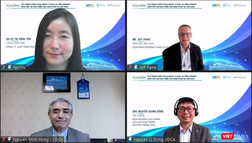 Ông Nguyễn Minh Hồng - Chủ tịch VDCA (ảnh dưới - trái), ông Jeff Paine - Giám đốc điều hành Liên minh Internet châu Á (ảnh trên - phải), bà Vũ Thị Hồng Yến - Giám đốc Công ty Luật TNHH Rouse Việt Nam (ảnh trên - trái) và ông Nguyễn Quang Đồng, Viện trưởng Viện Nghiên cứu Chính sách và Phát triển Truyền thông tham gia tọa đàm trực tuyến.