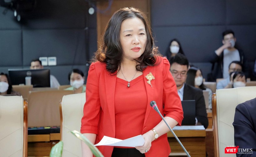 Bà Phạm Thị Thanh Huyền - Phó Tổng biên tập Phụ trách báo ĐBND