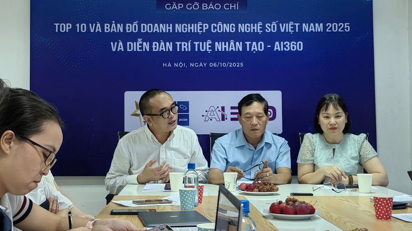 Ông Lâm Quang Nam, Phó Chủ tịch VINASA chia sẻ tại họp báo.