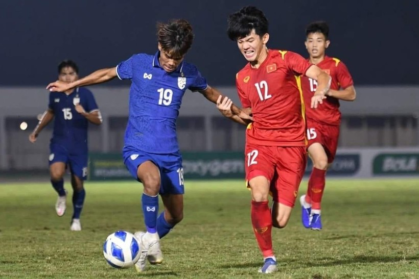 U.19 Việt Nam và U.19 Thái Lan hòa 1-1 và cùng đi tiếp U.19 Việt Nam và U.19 Thái Lan hòa 1-1 và cùng đi tiếp