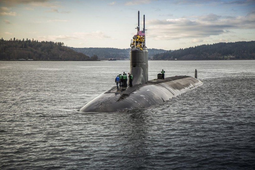 Trung Quốc kêu gọi Mỹ công khai thêm chi tiết về vụ tàu ngầm USS Connecticut va chạm "vật thể lạ" ở Biển Đông (Ảnh: AP)