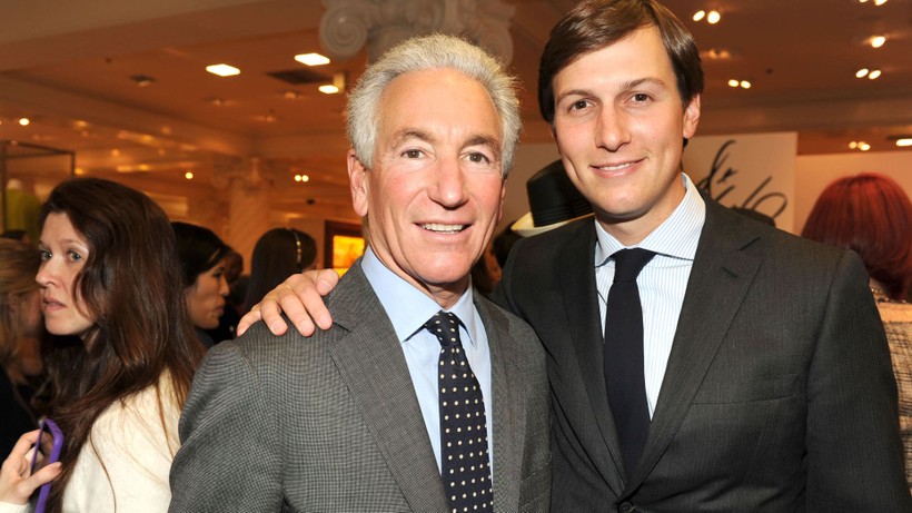 Ông Charles Kushner (trái), thông gia của ông Trump, người được đề cử giữ chức Đại sứ tại Pháp. Ảnh: CNBC.