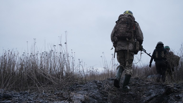 Quân đội Ukraine gần Pokrovsk, vùng Donetsk ngày 27/12/2024. Ảnh: Getty.