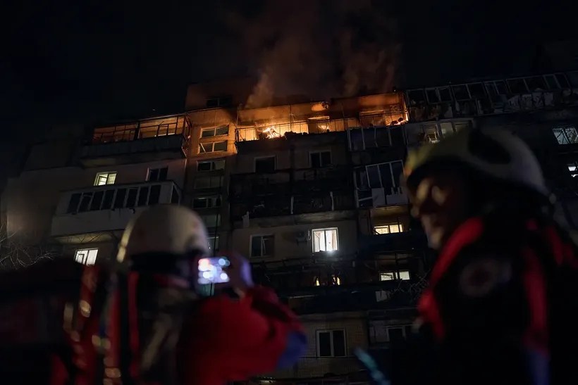 Bất chấp lệnh trừng phạt, xe bán tải Mỹ vẫn được Nga sử dụng để phóng UAV cảm tử.jfif