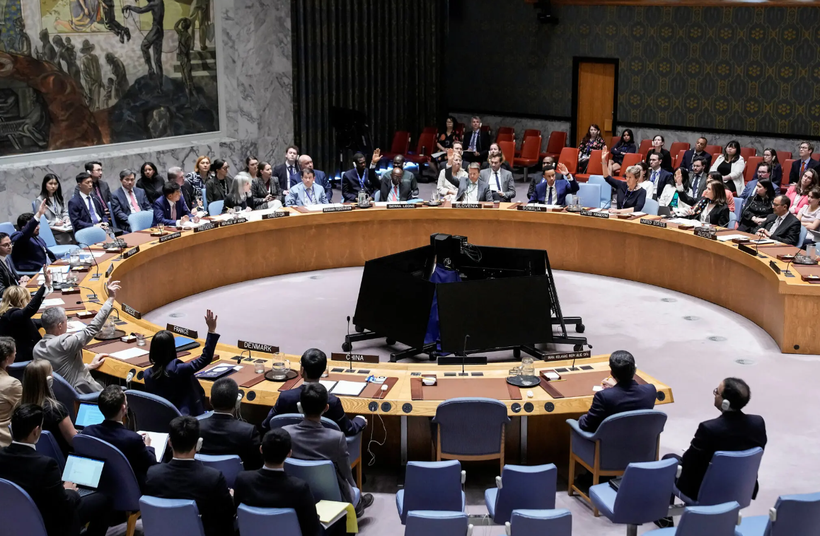 Iran nghẹt thở vì Liên Hợp Quốc tái áp đặt trừng phạt, lạm phát vượt 40% 3.png