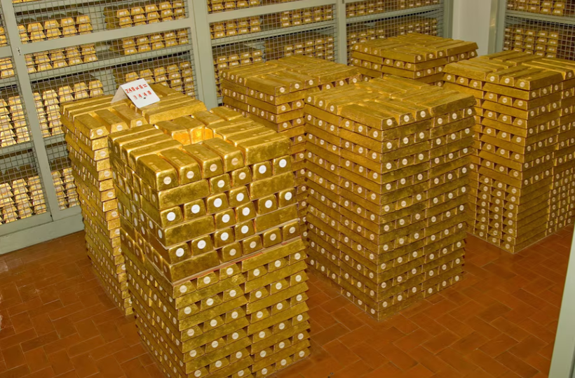 Quốc gia ngồi trên núi vàng 300 tỷ USD nhưng quyết không bán dù nợ công chạm đỉnh 2.png