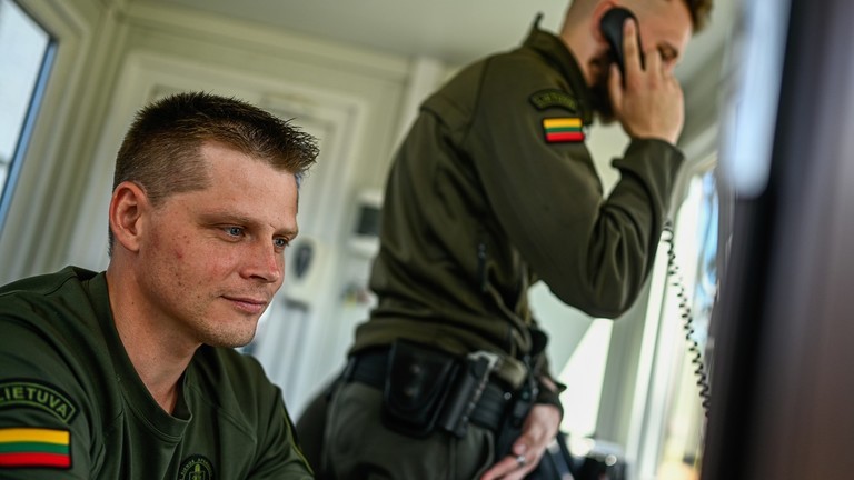 Lực lượng biên phòng Litva ở Pabrade, Litva, ngày 12/7/2023. Ảnh: Getty.