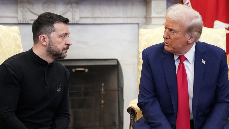 Tổng thống Ukraine Volodymyr Zelensky và Tổng thống Mỹ Donald Trump. Ảnh: Getty.