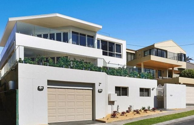 Một khu nhà được người Trung Quốc mua gom