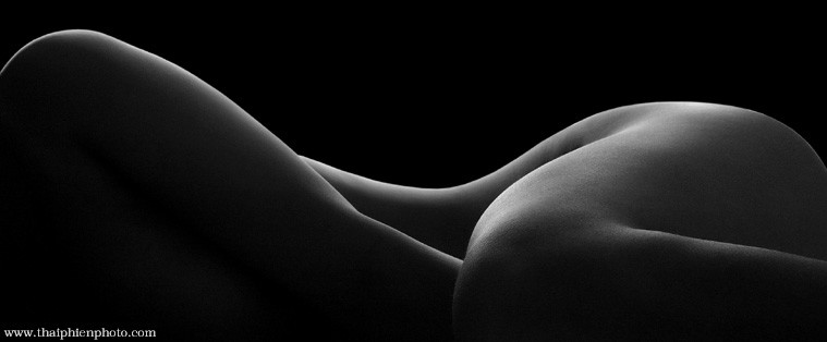 Một tác phẩm nude của Thái Phiên Một tác phẩm nude của Thái Phiên