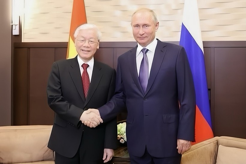 Nhận lời mời của TBT thư Nguyễn Phú Trọng, Tổng thống Liên bang Nga Putin thăm Việt Nam trong 2 ngày 19 và 20/6/2024. dautu.kinhtechungkhoan.vn-stores-news_dataimages-2024-062024-19-10-_tong-bi-thu-nguyen-phu-trong-chuc-mung-tong-thong-nga-putin-tai-dac-cu-1280-783-985520240619101345.jpg