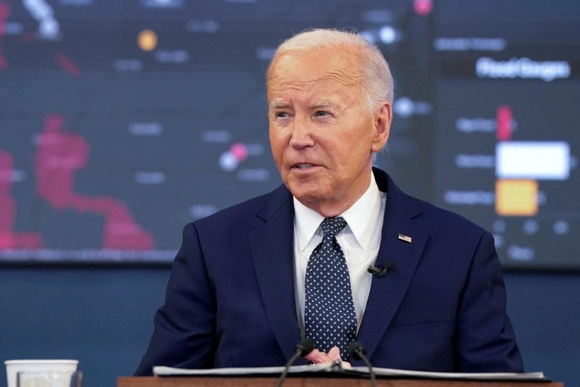 Biden tuyen bo khong rut khoi cuoc dua.jpg