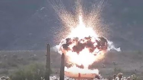 Đạn Excalibur tiêu diệt mục tiêu ở khoảng cách xa với độ chính xác gần như tuyệt đối. Ảnh:Raytheon Đạn Excalibur tiêu diệt mục tiêu ở khoảng cách xa với độ chính xác gần như tuyệt đối. Ảnh:Raytheon