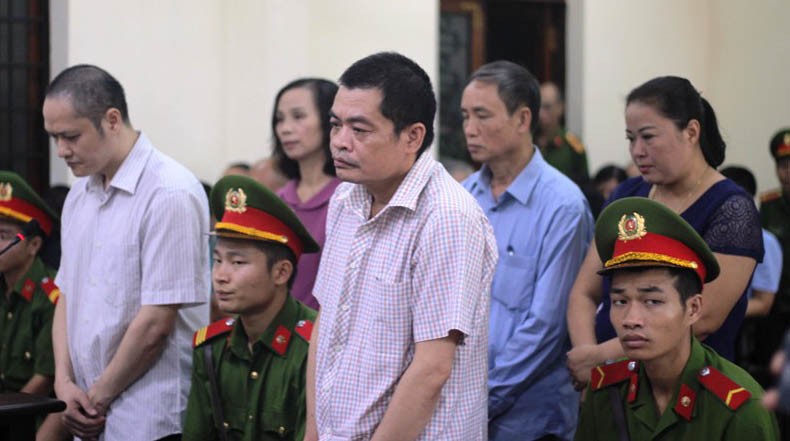 Các bị cáo tại phiên tòa