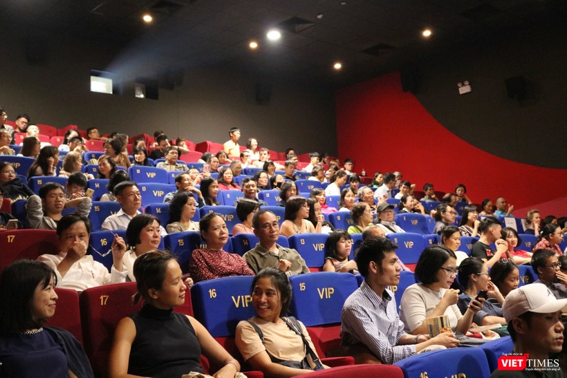 Khán giả dự buổi chiếu khai mạc Tuần lễ phim Đan Mạch 2019