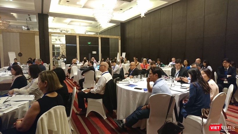 Các đại biểu tham dự diễn đàn Các đại biểu tham dự diễn đàn